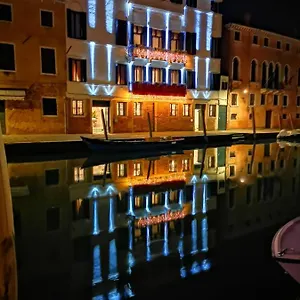 Hotel Ca' Bonfadini Historic Experience, Venedig